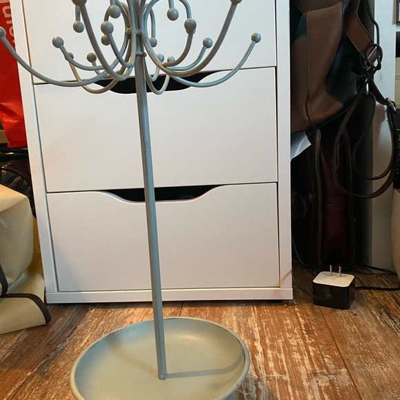 Light blue jewelry holder - Picture 2 of 3